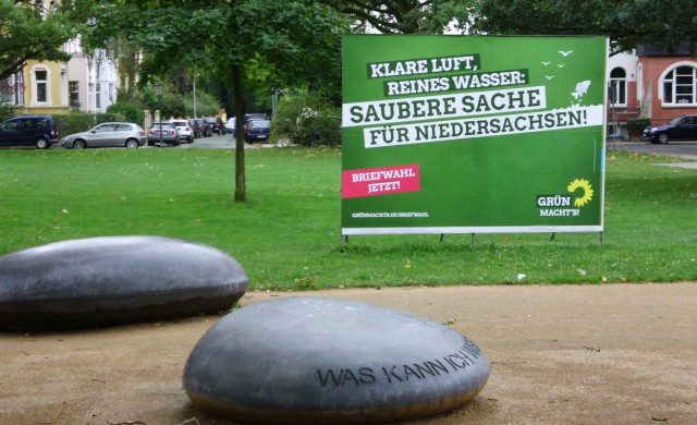 Grünes Wahlplakat am Kantplatz